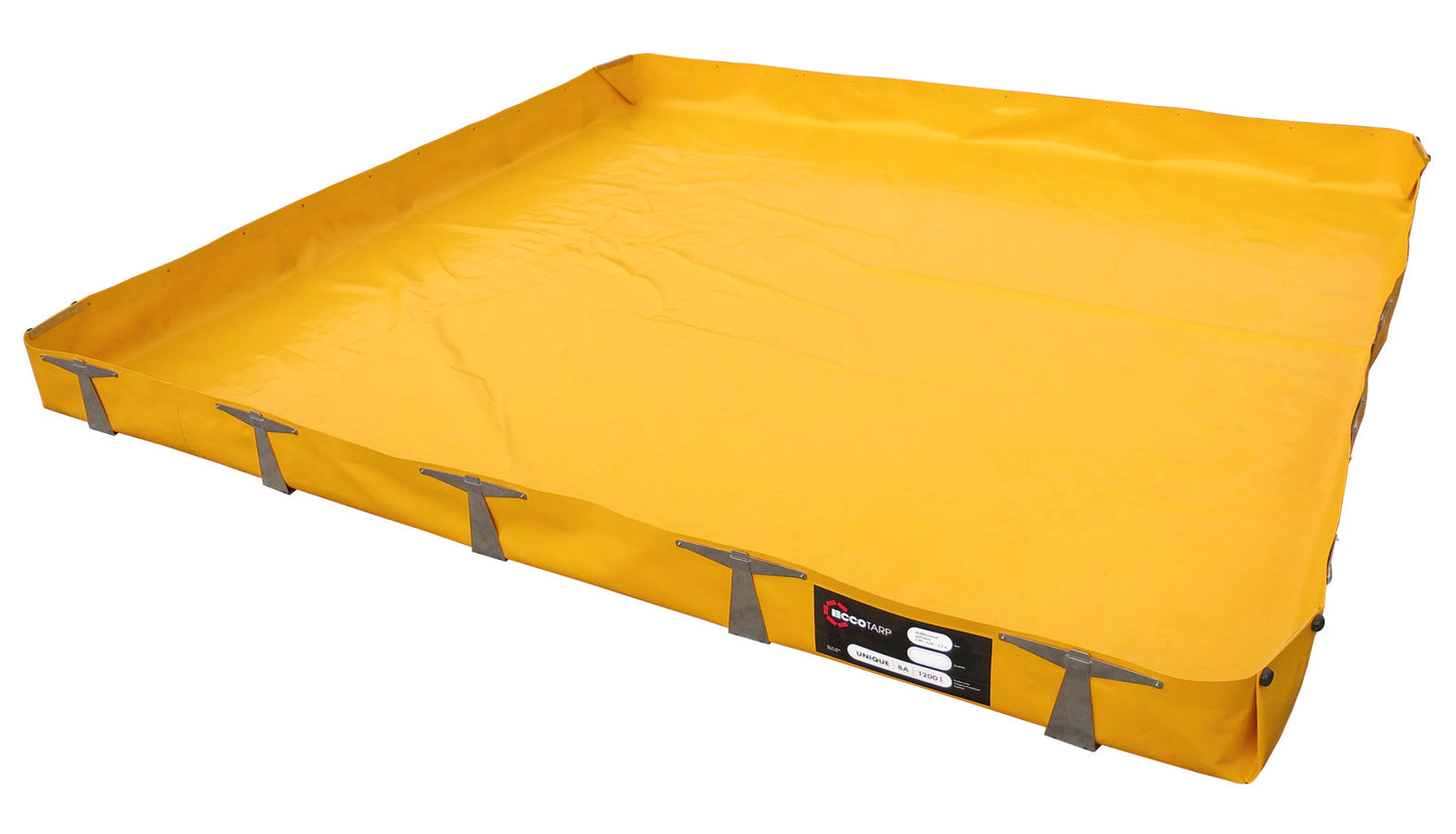 ECCOTARP hopfällbar spillbund UNIQUE skräddarsydd spillbund industrihallar läckage farliga ämnen kemikalier tankar containrar rör fat decontaminationsberm maskiner fordon tvåstegsmontering anpassningsbar storlek materialval brandresistens mekaniskresistens kemikalieresistent antistatisk rostfritt stål galvaniserat stål Quick-Lock väggstöd stabiliserande sidostöd dräneringshål kulventil platt yta tvättbar industriproduktion lagerhallar enkel montering måttanpassad spillberm hållbar industriell spillhantering