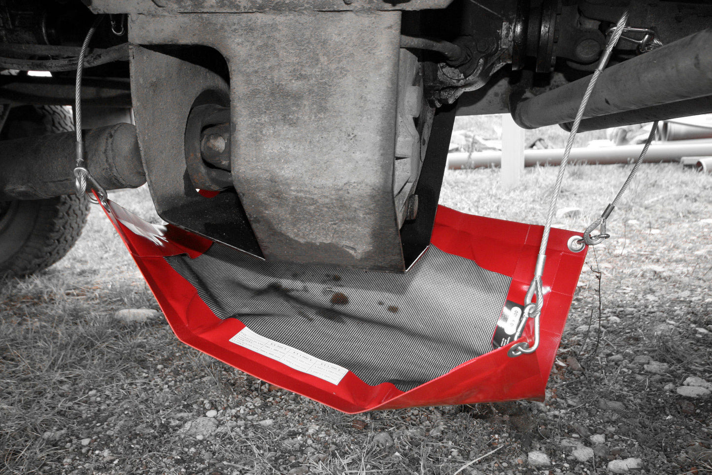 ECCOTARP hopfällbar droppuppsamlingsbricka utbytbart absorbentfoder ET 500 P ET 1000 P ET 1400 P dropptråg kemikalieresistent PVC PES PVC 680 g/m² skyddsgaller universal absorbentinsats hydrofob kemisk lining absorption 1-7 liter småläckage olja vatten farliga vätskor verkstad underhåll hängöglor transportpåse engångsabsorptionsinsatser slitstark oljebeständig ögla fastsättning vindskydd verktygsrengöring maskinläckage industriell spillhantering.

